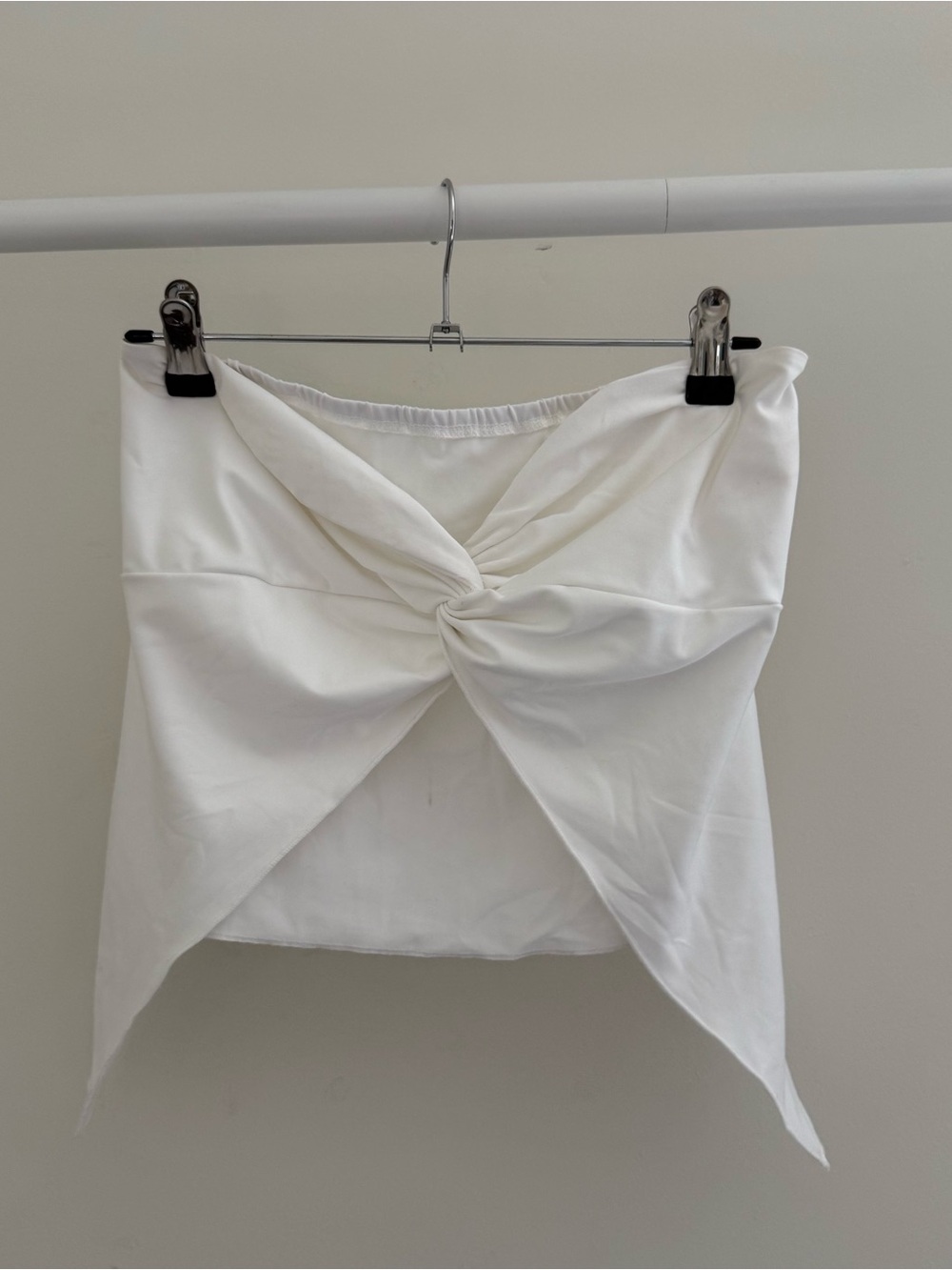 White Twist-Front Women’s Open Top